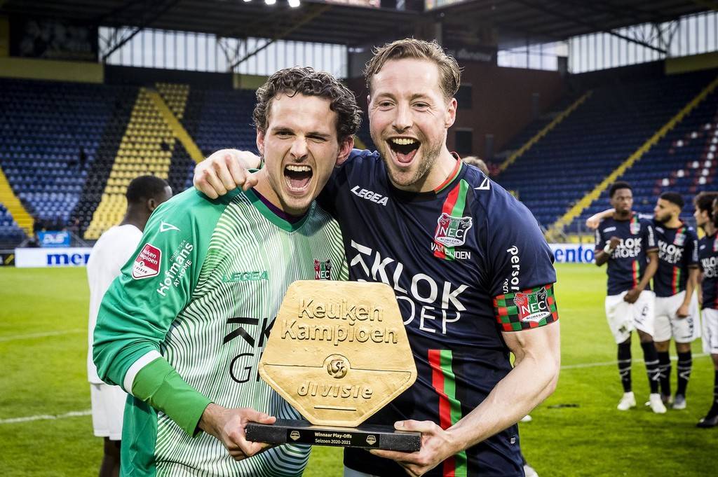 总共有6次 总共有6次