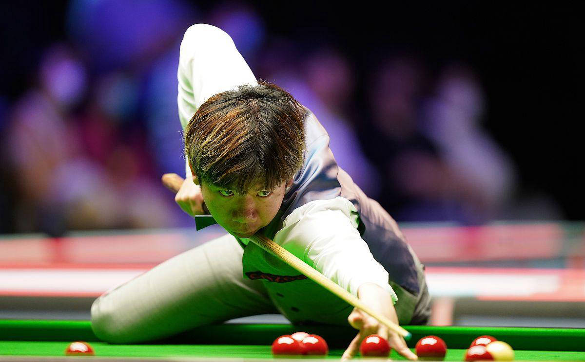 局的表现并 局的表现并