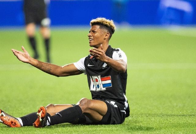 他不断努力 他不断努力