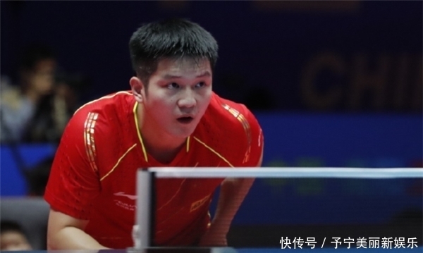 牢牢占据球 牢牢占据球