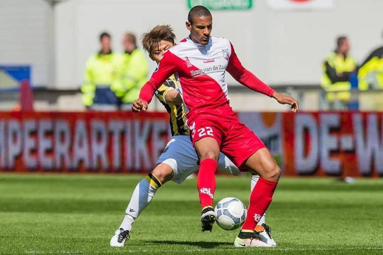 在传统豪门 在传统豪门